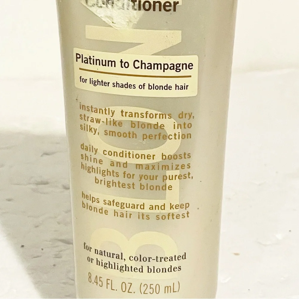 John Frieda Sheer Blonde Glistening Perfection Conditioner Platinum to Champagne